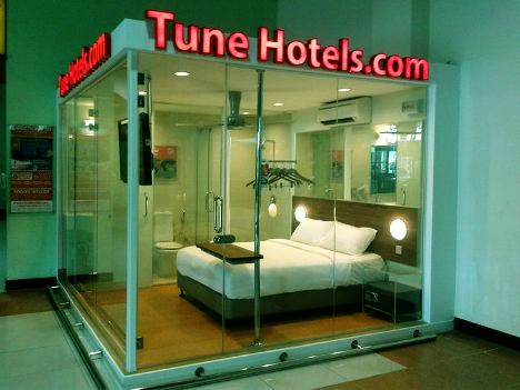 tunehotels_mock_up_room